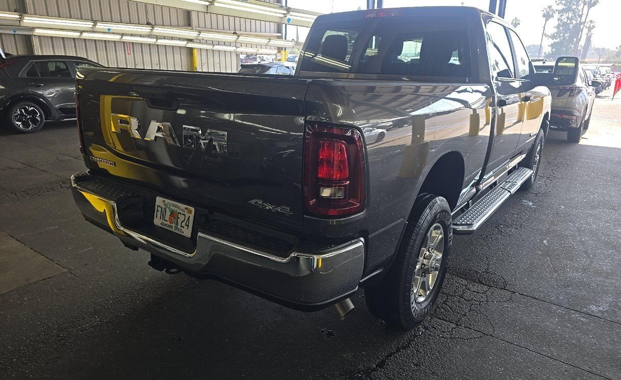 2025 RAM 2500 Big Horn Crew Cab 4x4 6'4' Box
