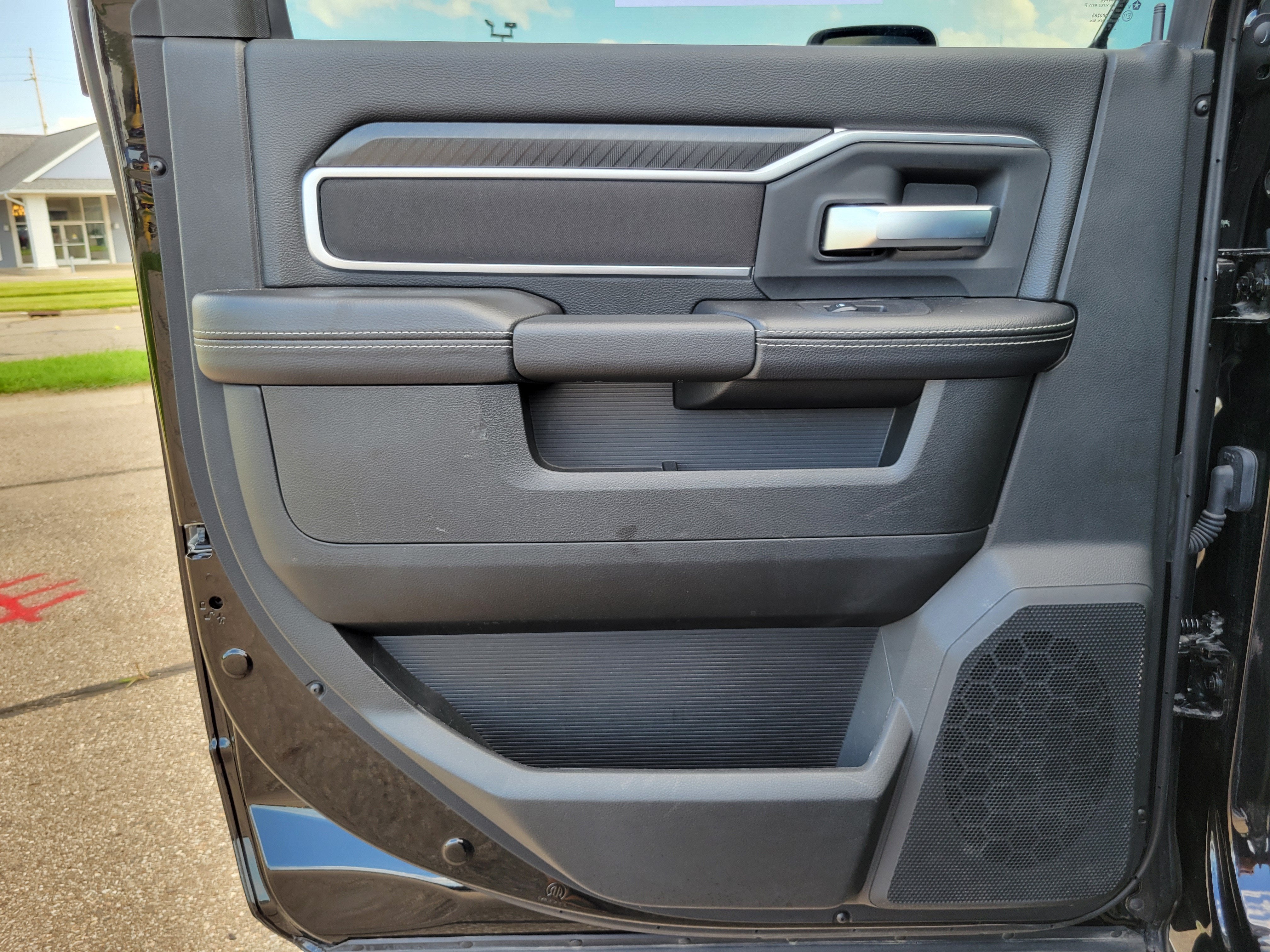 2025 RAM 2500 Big Horn Crew Cab 4x4 6'4' Box