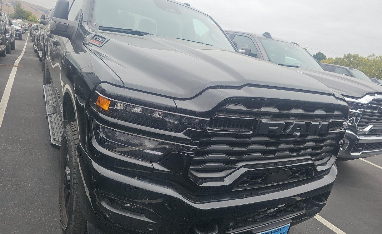 2025 RAM 2500 Big Horn Crew Cab 4x4 6'4' Box