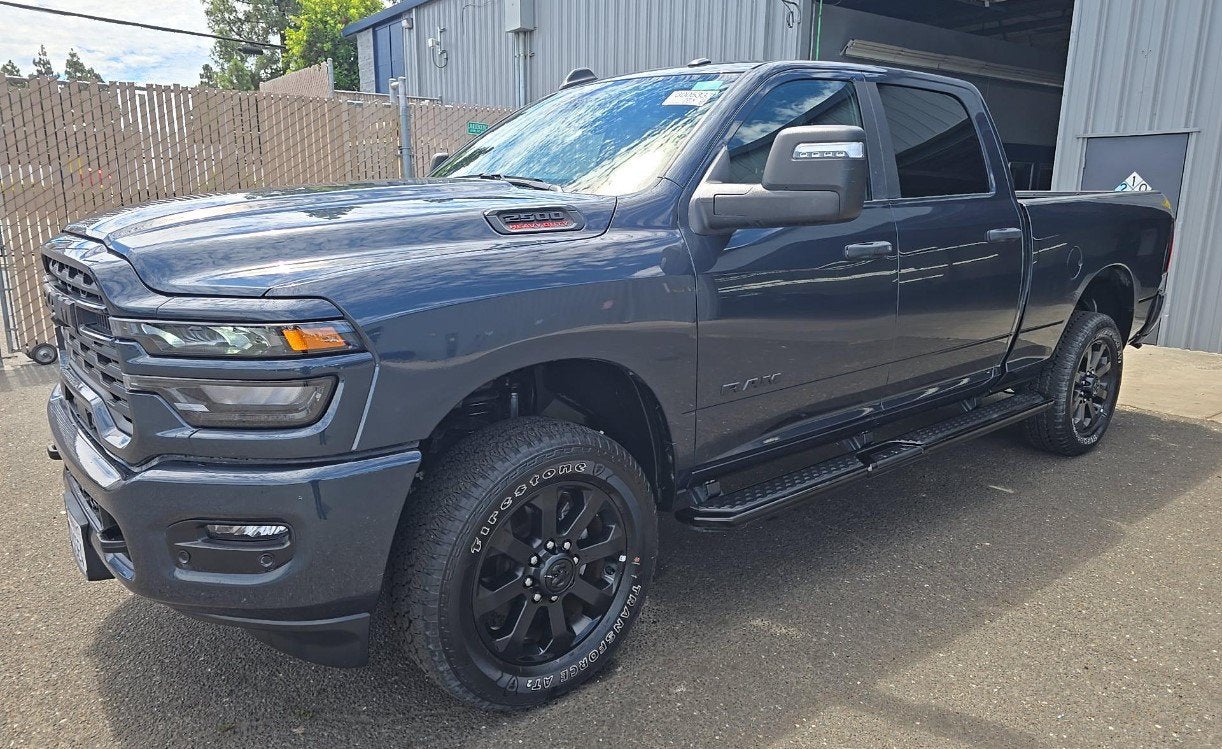2025 RAM 2500 Big Horn Crew Cab 4x4 6'4' Box
