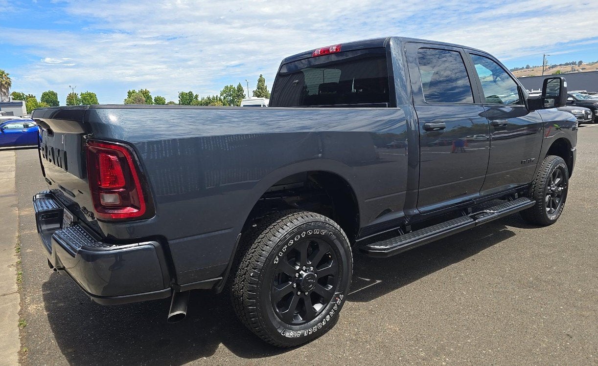 2025 RAM 2500 Big Horn Crew Cab 4x4 6'4' Box