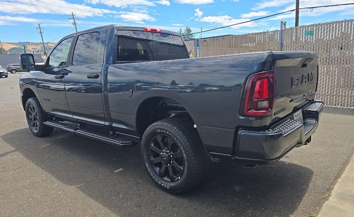 2025 RAM 2500 Big Horn Crew Cab 4x4 6'4' Box
