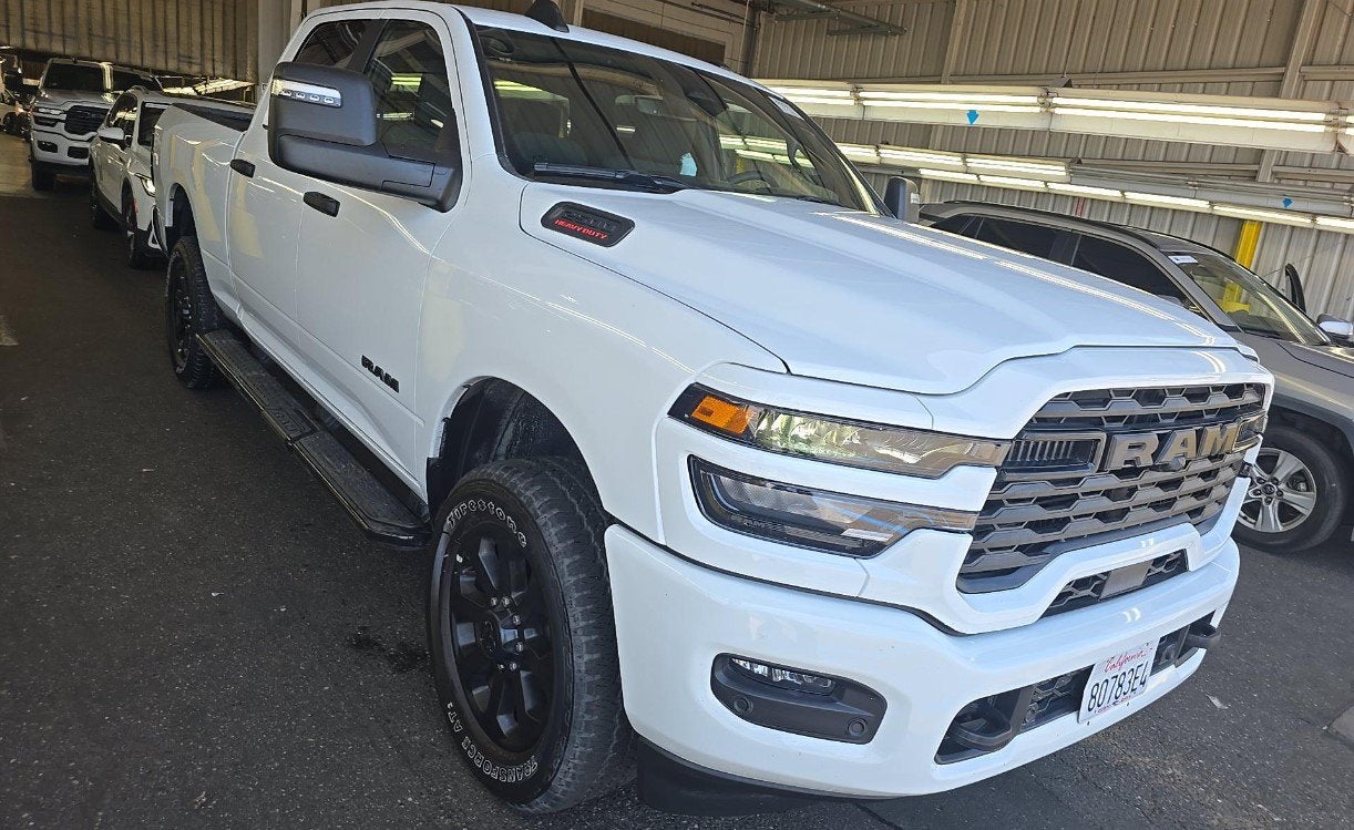2025 RAM 2500 Big Horn Crew Cab 4x4 6'4' Box