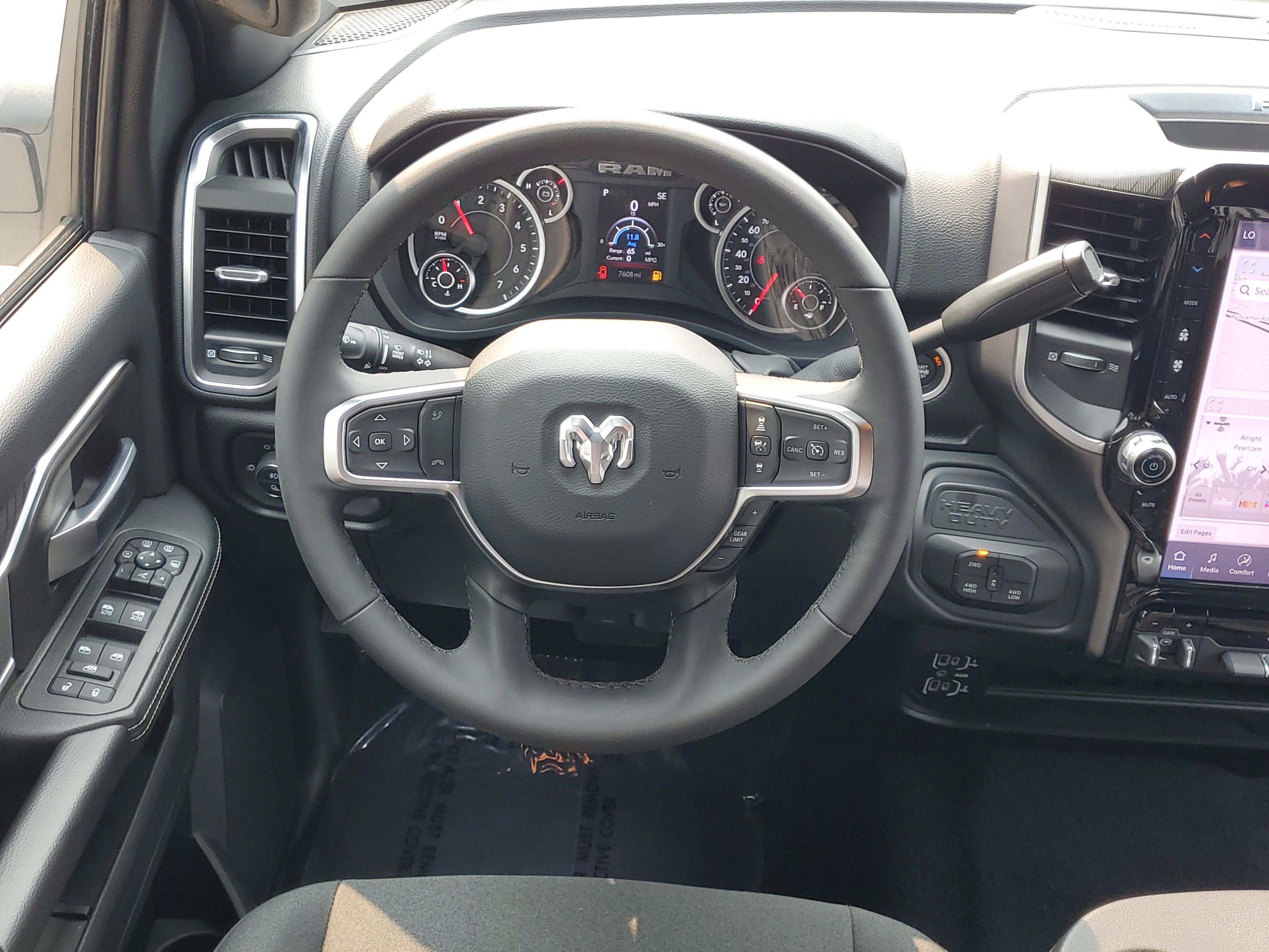 2026 RAM 2500 Big Horn Crew Cab 4x4 6'4' Box