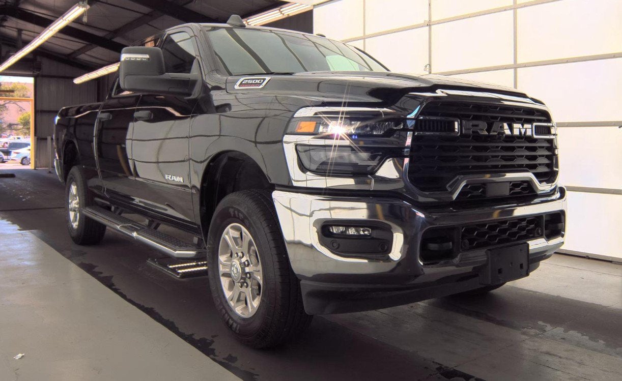2025 RAM 2500 Big Horn Crew Cab 4x4 6'4' Box