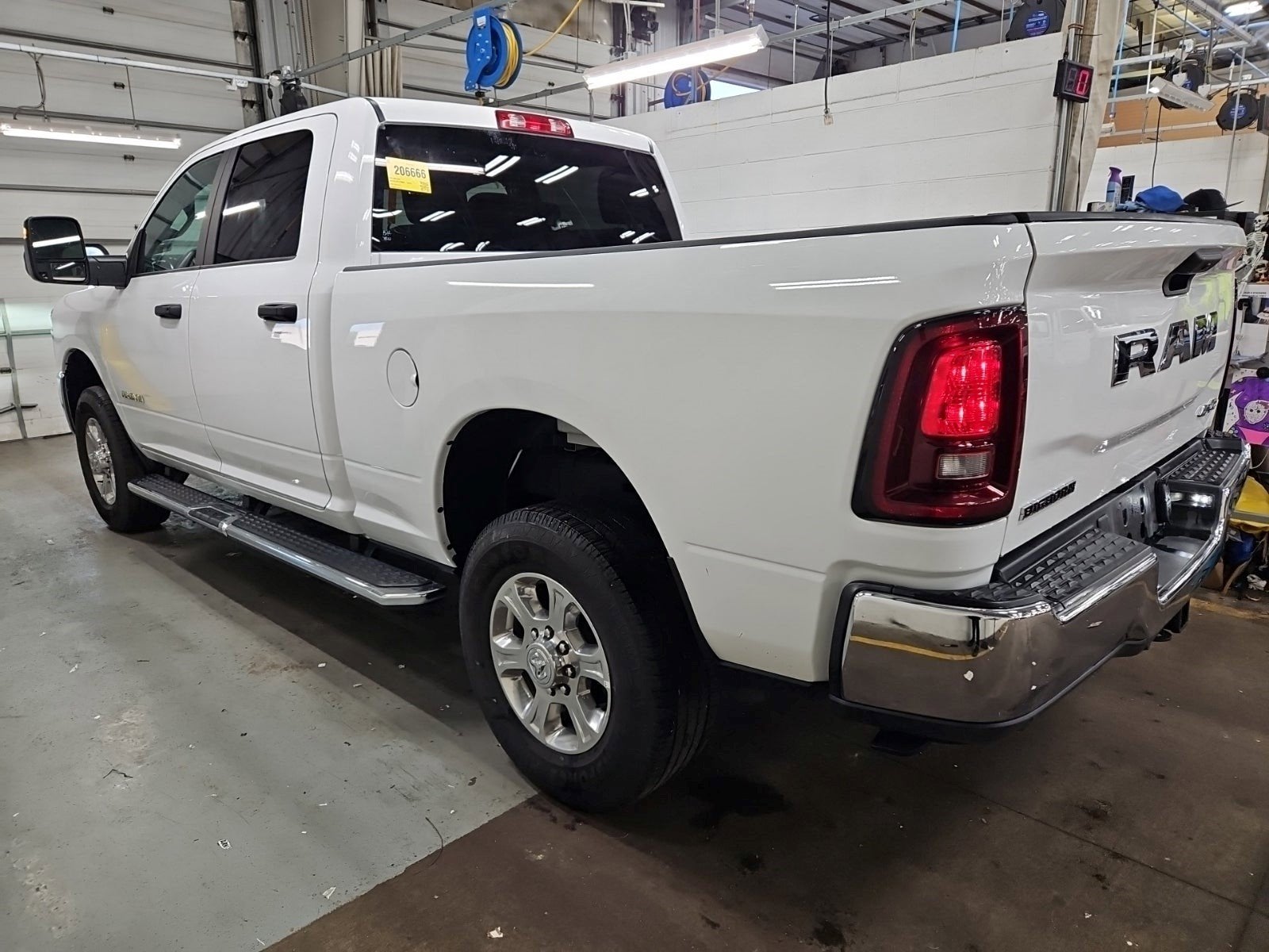 2026 RAM 2500 Big Horn Crew Cab 4x4 6'4' Box
