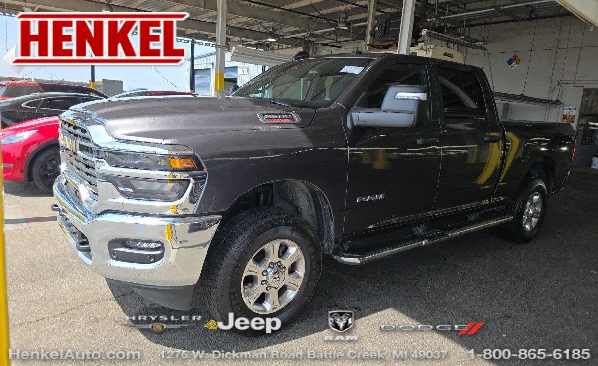 2025 RAM 2500 Big Horn Crew Cab 4x4 6'4' Box