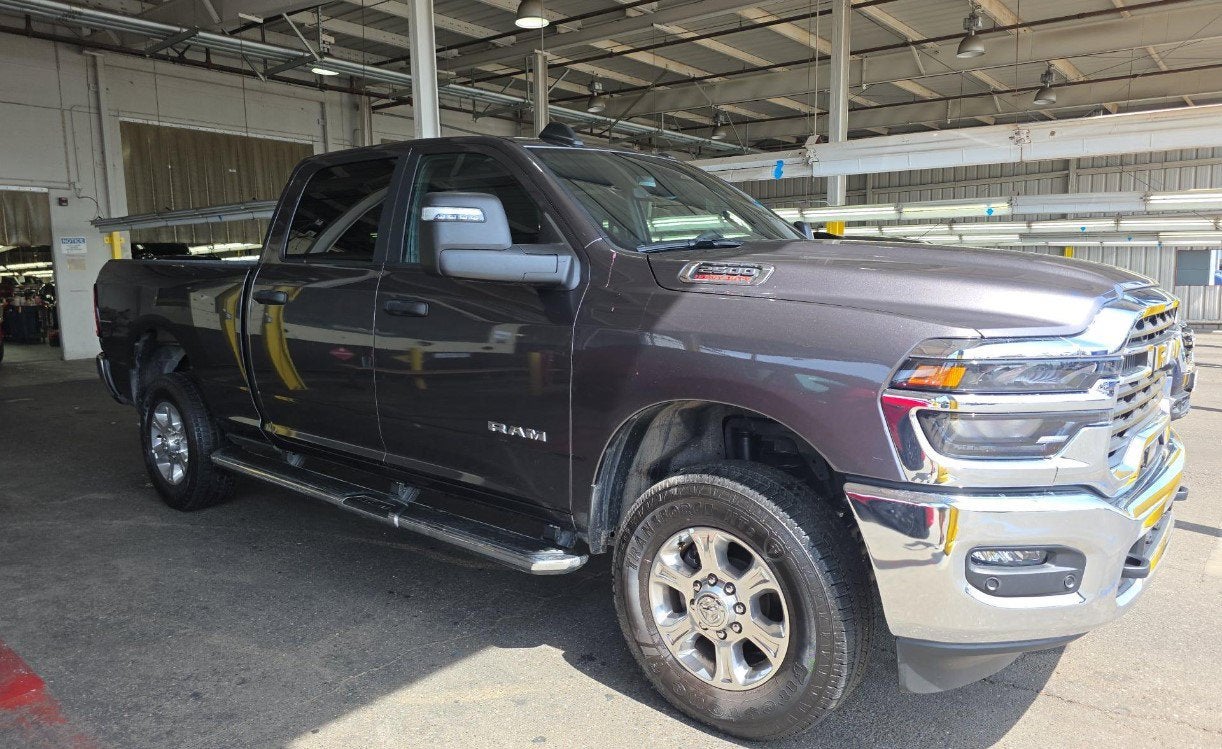 2025 RAM 2500 Big Horn Crew Cab 4x4 6'4' Box