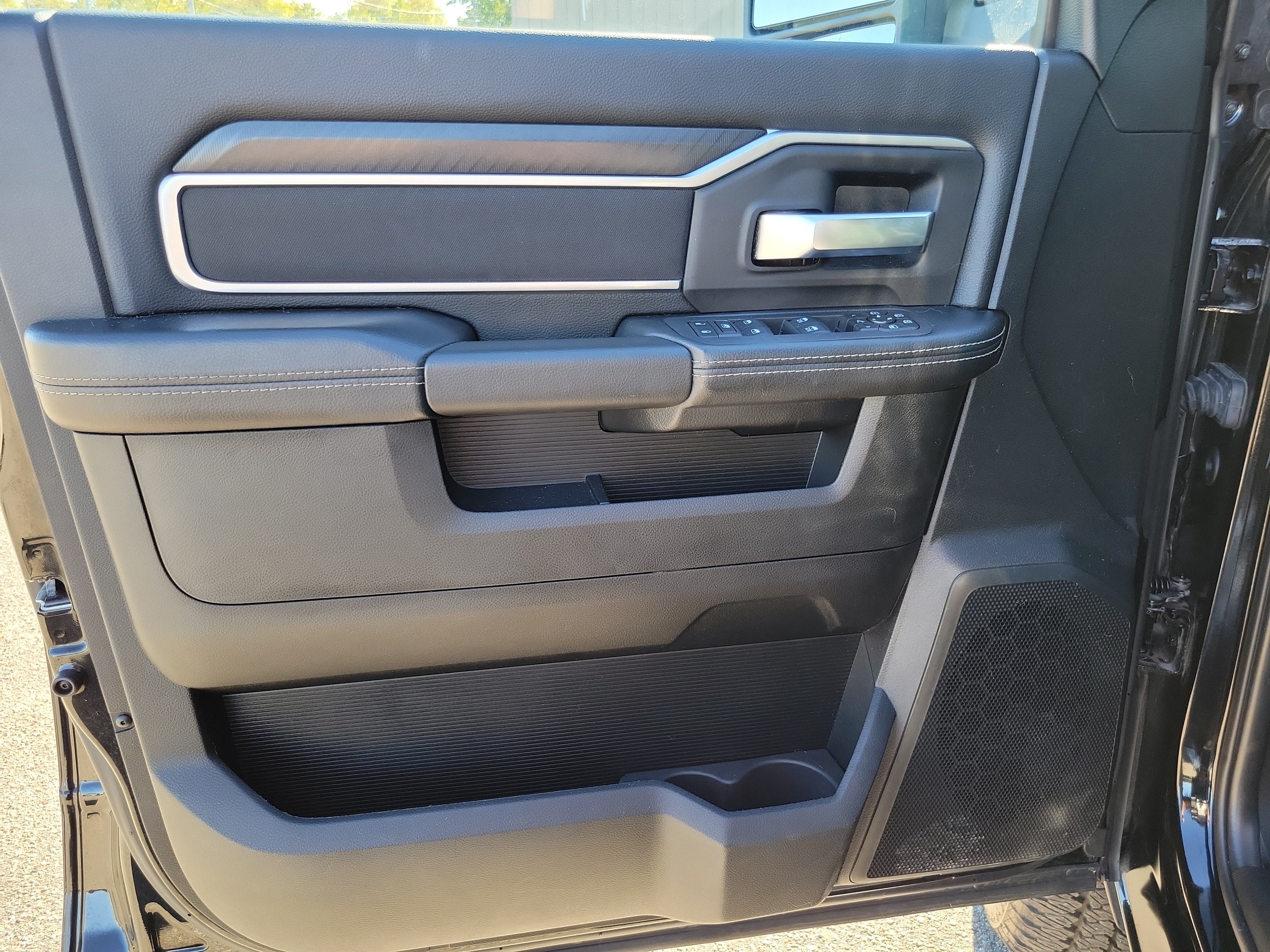 2025 RAM 2500 Big Horn Crew Cab 4x4 6'4' Box