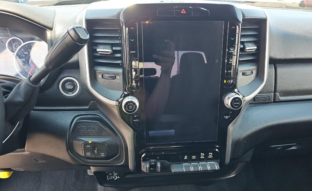 2025 RAM 2500 Big Horn Crew Cab 4x4 6'4' Box