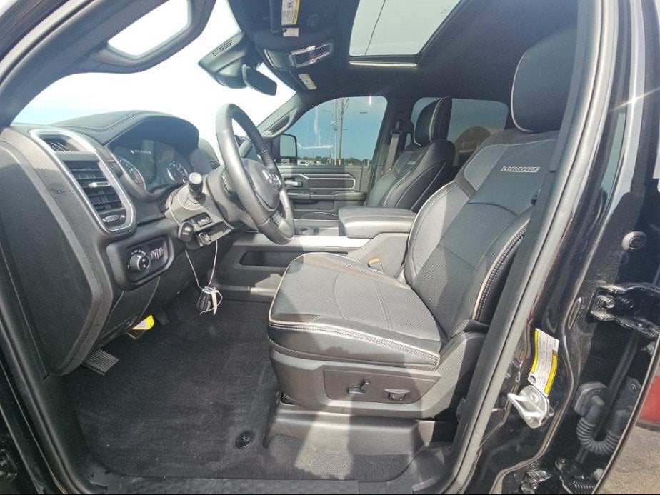 2024 RAM 2500 Laramie Crew Cab 4x4 6'4' Box