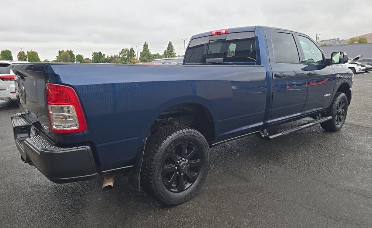 2022 RAM 2500 Tradesman Crew Cab 4x4 8' Box