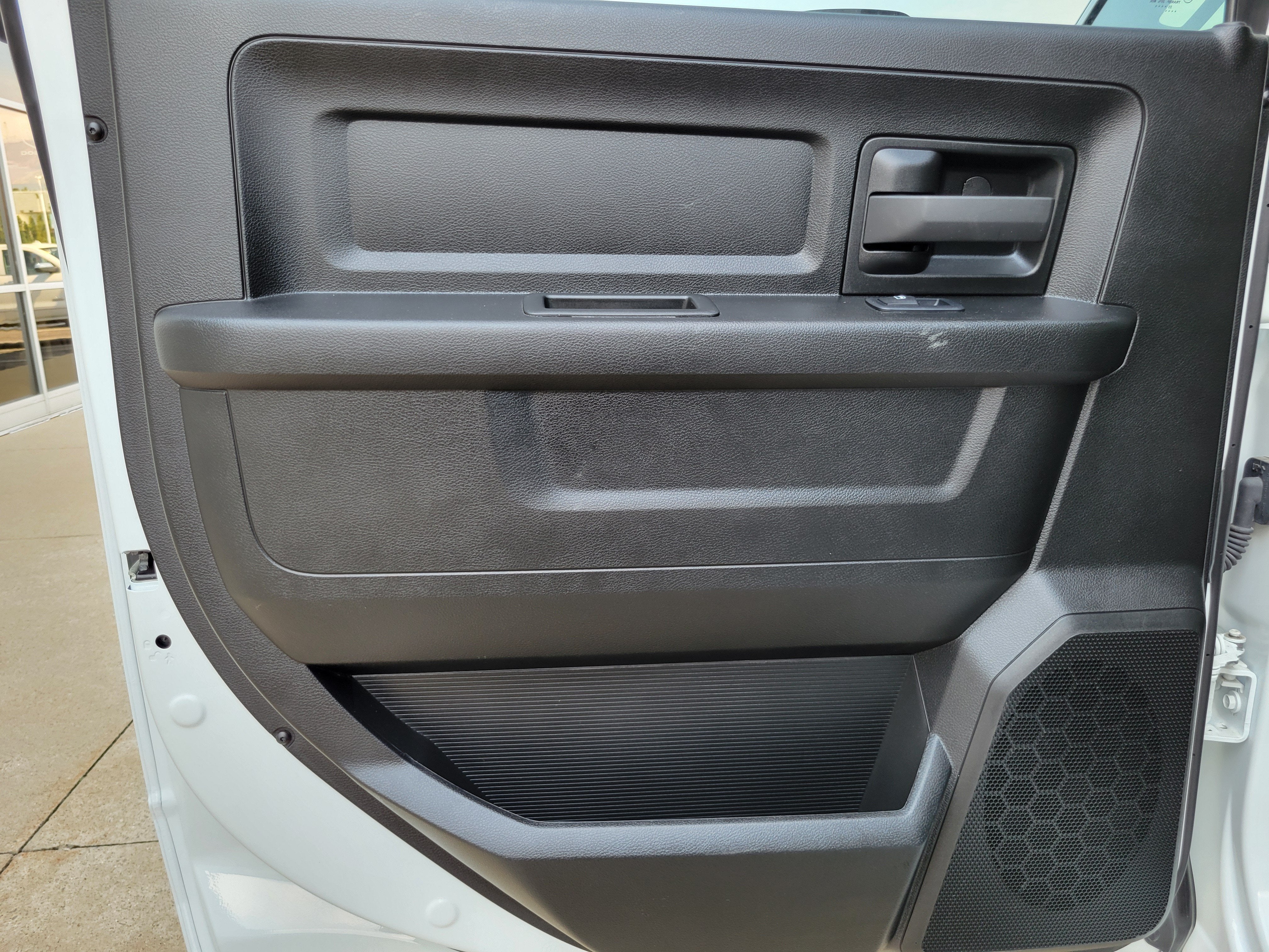 2024 RAM 2500 Tradesman Crew Cab 4x4 8' Box
