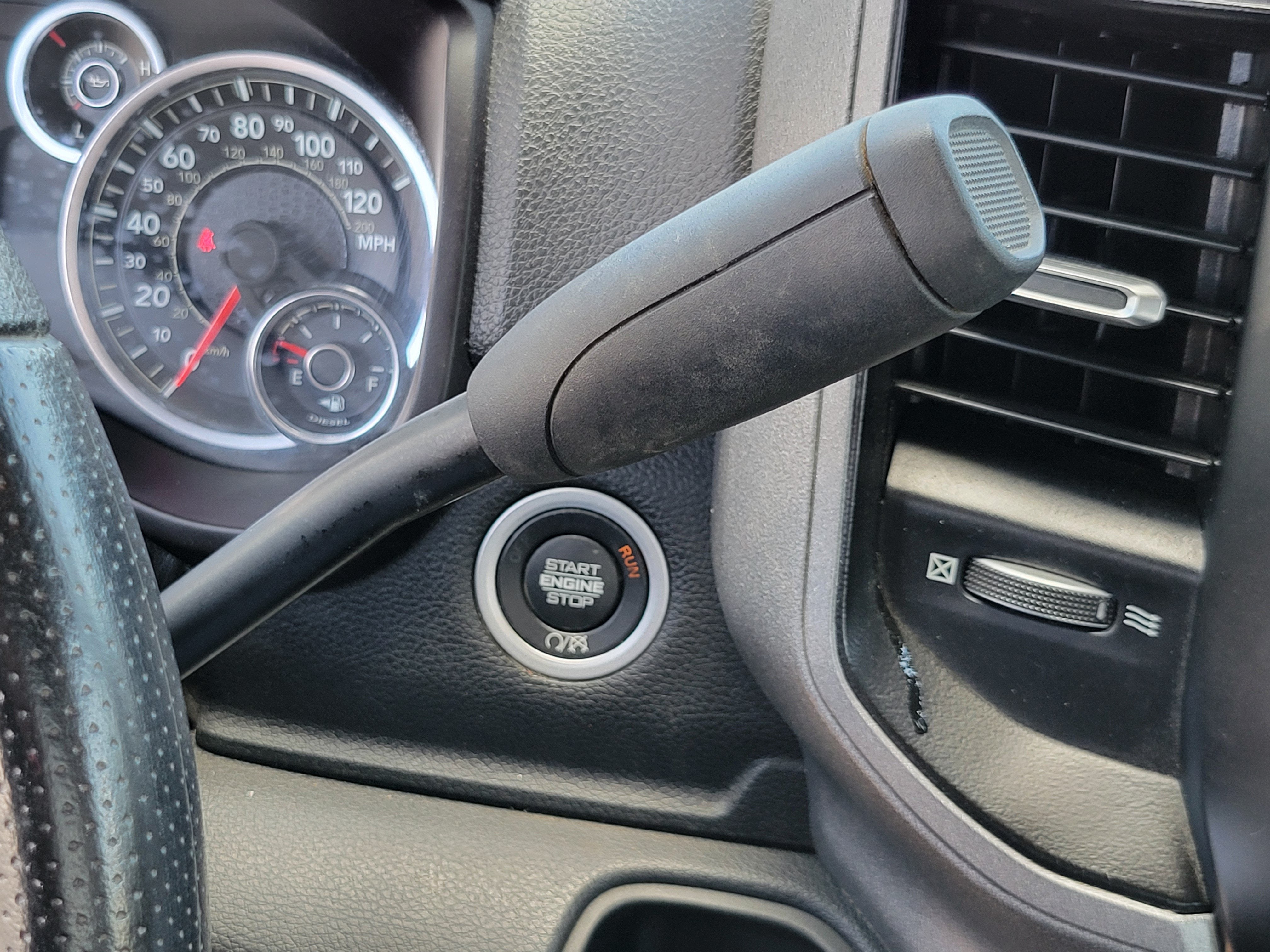 2023 RAM 3500 Chassis Tradesman/SLT