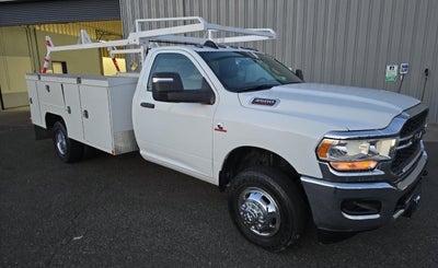 2023 RAM 3500 Chassis Tradesman/SLT