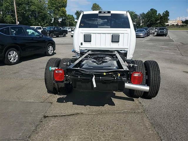 2026 RAM 3500 Chassis Tradesman/Big Horn