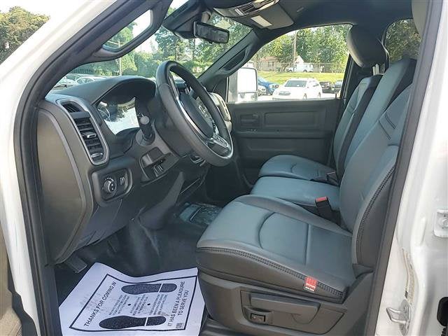2026 RAM 3500 Chassis Tradesman/Big Horn