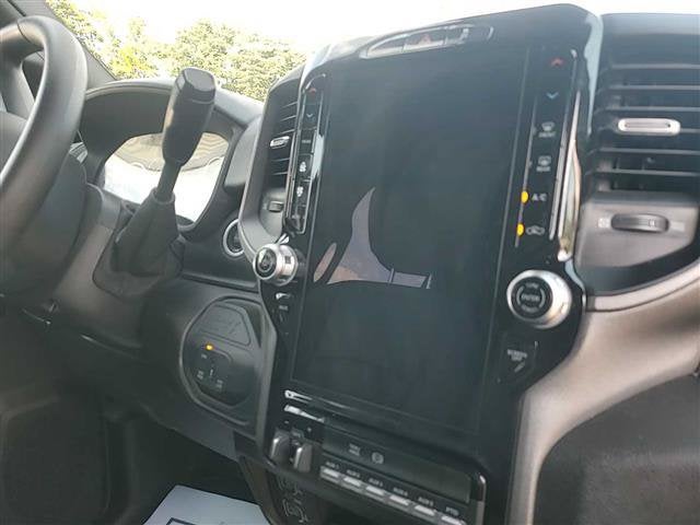 2026 RAM 3500 Chassis Tradesman/Big Horn