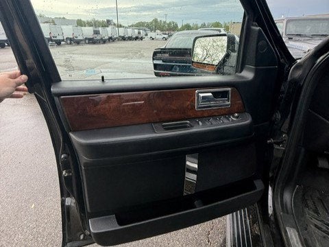 2017 Lincoln Navigator L Select